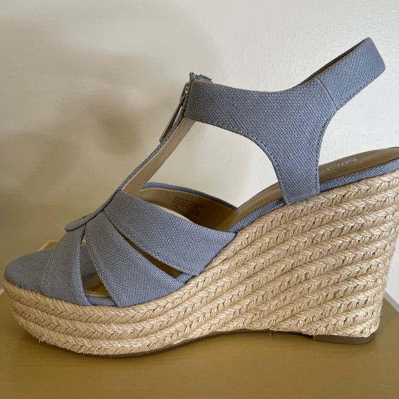 Michael Kors-Berkley Espadrille Platform Wedge-Size US 7.5M-NEW - Picture 8 of 16